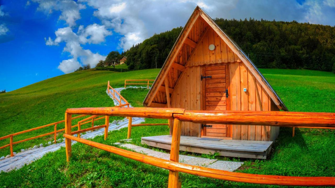 Glamping Vrhovc Hotel Zelezniki Ngoại thất bức ảnh