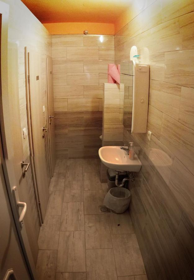 Glamping Vrhovc Hotel Zelezniki Ngoại thất bức ảnh
